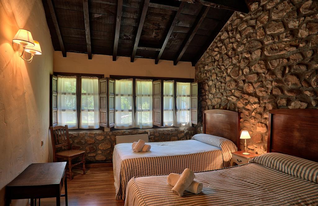 Alles Casas Rurales La Tahona De Besnesゲストハウス エクステリア 写真