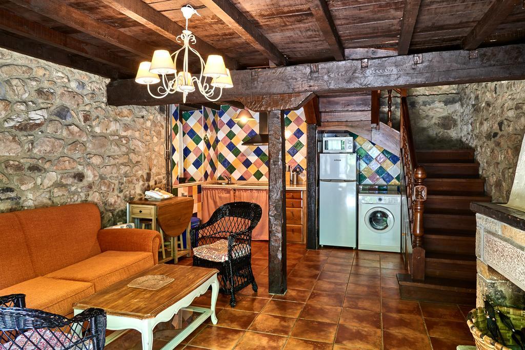 Alles Casas Rurales La Tahona De Besnesゲストハウス エクステリア 写真