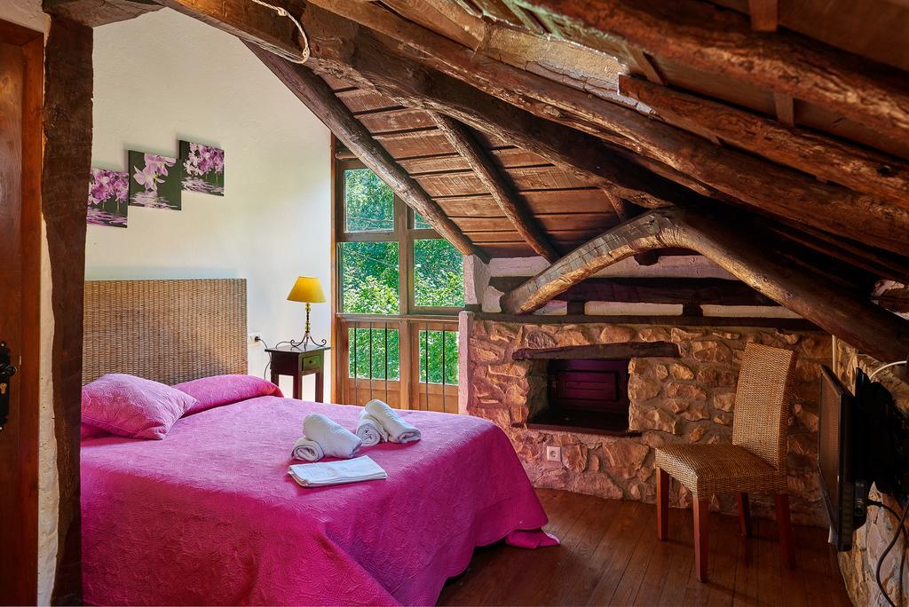 Alles Casas Rurales La Tahona De Besnesゲストハウス エクステリア 写真